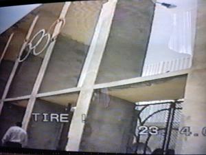 VOYAGE DU 22 29 04 2006 790 Entree stade Monreal